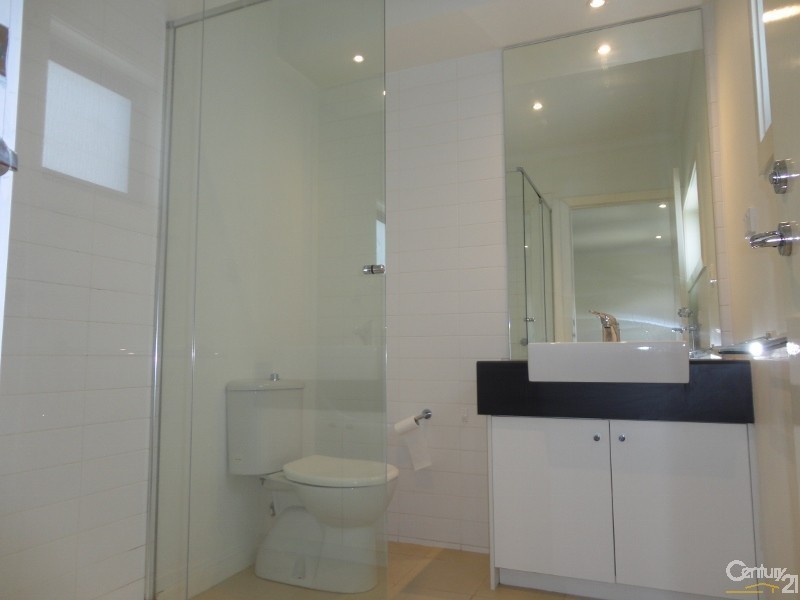 71 Rosebank Avenue, Clayton South VIC 3169