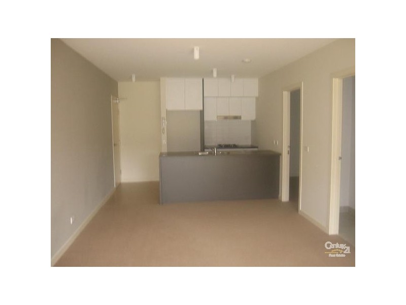 13/2 Monash Green Drive, Clayton VIC 3168