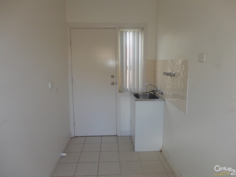 2/35 Knight Street, Clayton VIC 3168