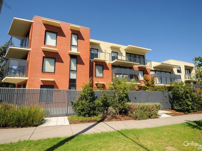 2/28 Burton Avenue, Clayton VIC 3168