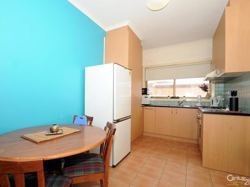 2/63 Carinish Road, Clayton VIC 3168