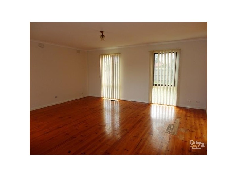 7 Glenelg Drive, Clarinda VIC 3169