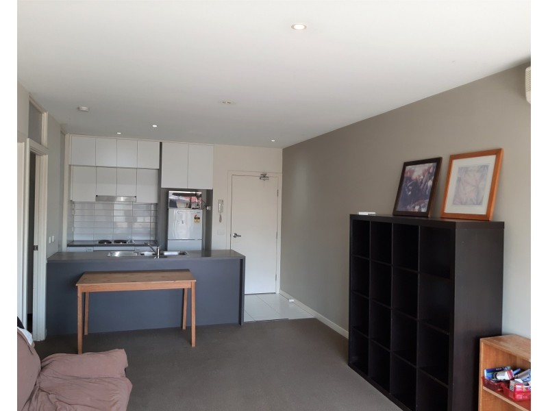 32/1 Greenfield Drive, Clayton VIC 3168
