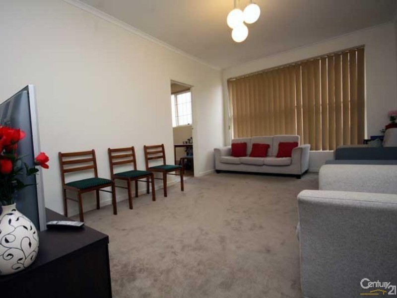 1/8 Browning Avenue, Clayton South VIC 3169