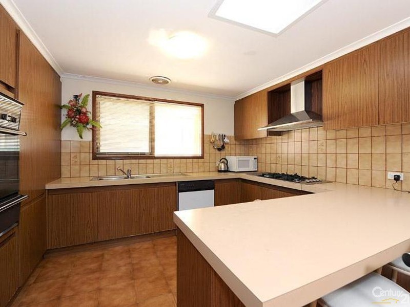 9 Rochell Court, Clayton South VIC 3169