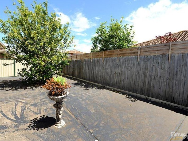 9 Rochell Court, Clayton South VIC 3169