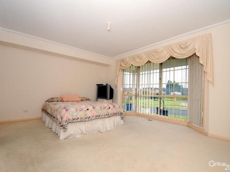 24 Dowling Road, Oakleigh South VIC 3167