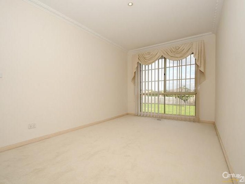 24 Dowling Road, Oakleigh South VIC 3167