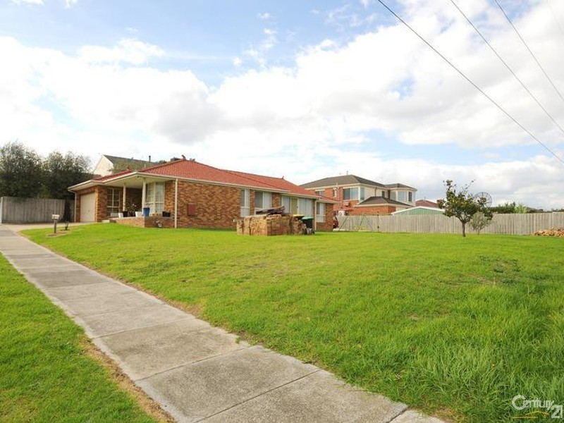 24 Dowling Road, Oakleigh South VIC 3167