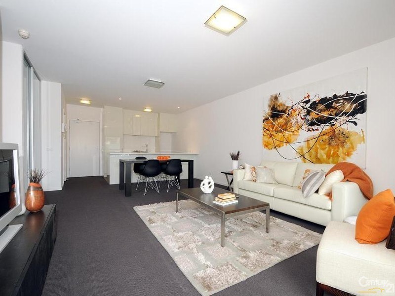 B204/61-111 Rosebank Avenue, Clayton South VIC 3169