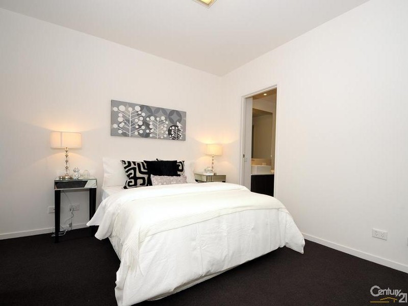 B204/61-111 Rosebank Avenue, Clayton South VIC 3169