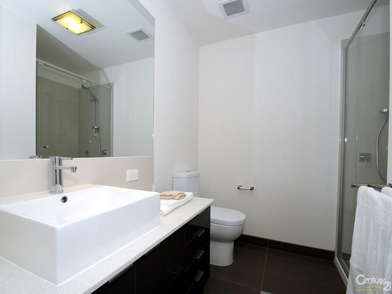 B204/61-111 Rosebank Avenue, Clayton South VIC 3169