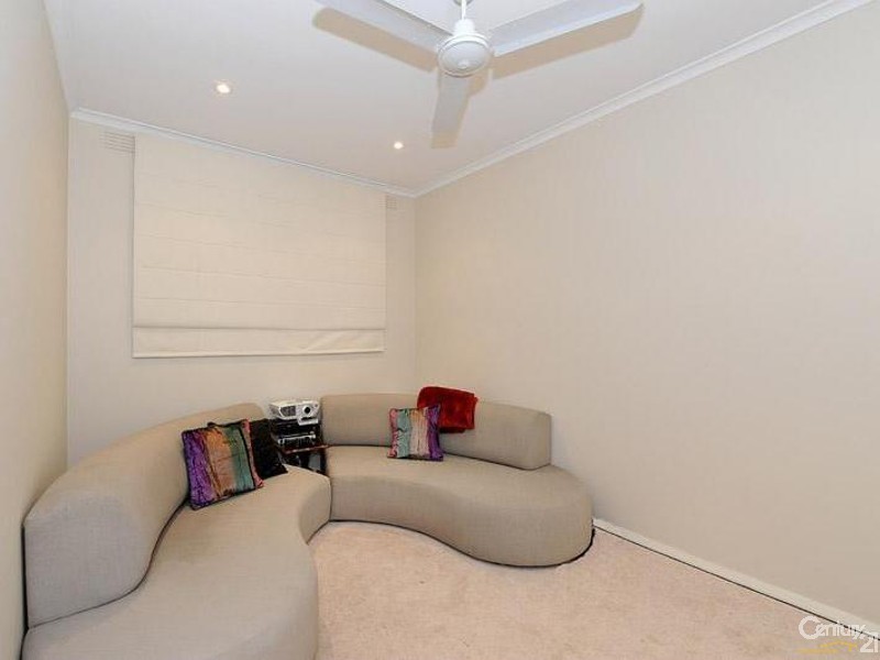 58 Sevenoaks Road, Burwood East VIC 3151