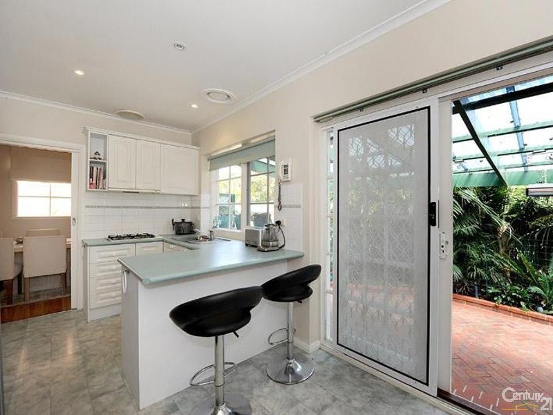 58 Sevenoaks Road, Burwood East VIC 3151