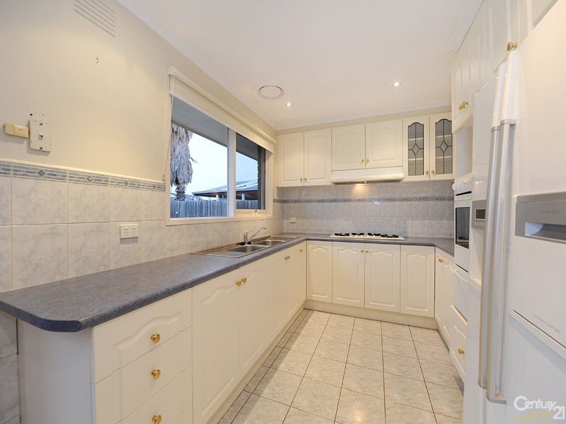 9 Balcombe Place, Dingley Village VIC 3172