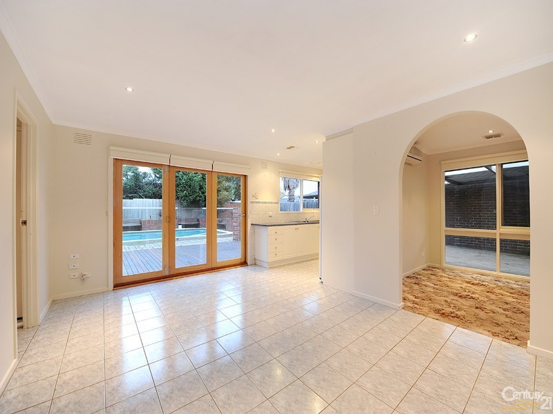 9 Balcombe Place, Dingley Village VIC 3172