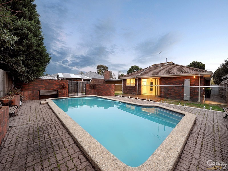 9 Balcombe Place, Dingley Village VIC 3172