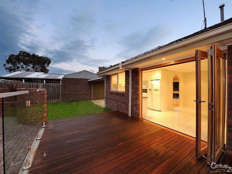 9 Balcombe Place, Dingley Village VIC 3172