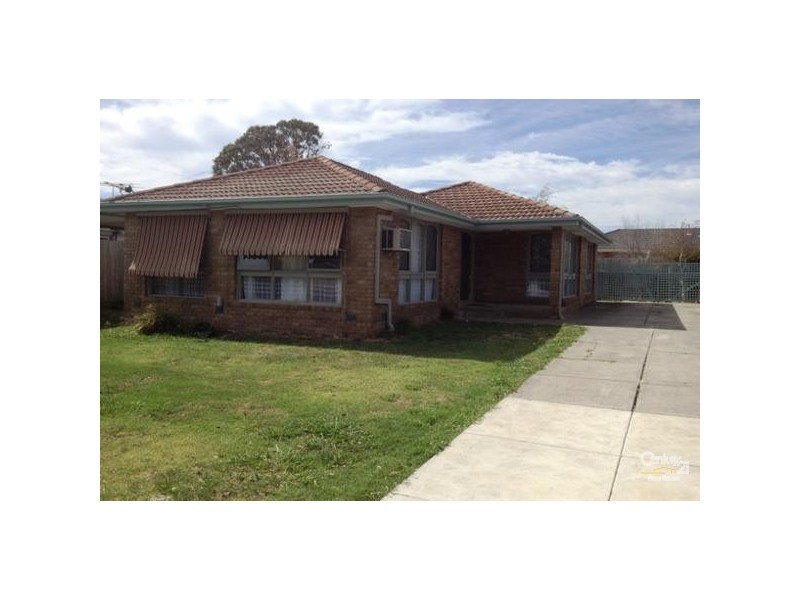 35 Glenelg Drive, Clarinda VIC 3169