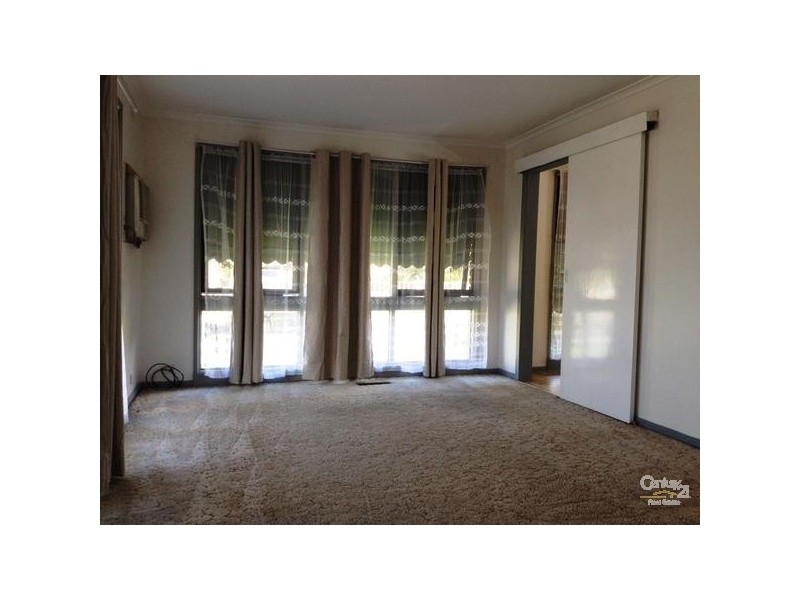 35 GLENELG DRIVE, Clayton South VIC 3169