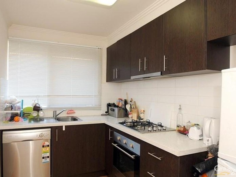 4/10 Wordsworth Avenue, Clayton South VIC 3169