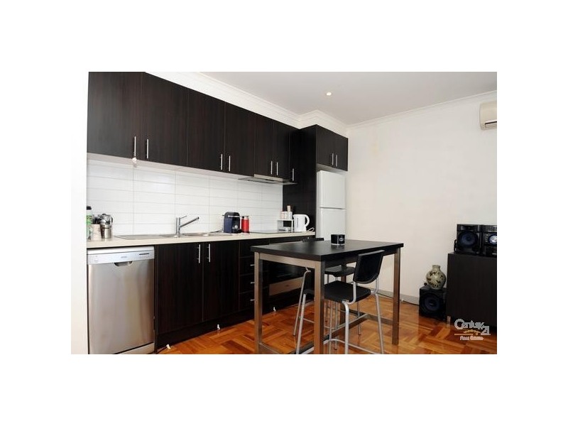 2/28 Burton Avenue, Clayton VIC 3168