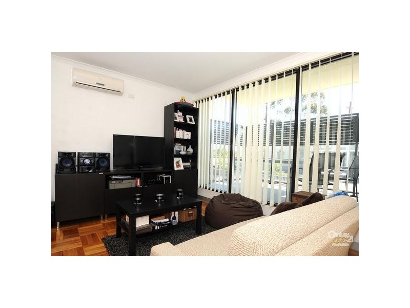 2/28 Burton Avenue, Clayton VIC 3168