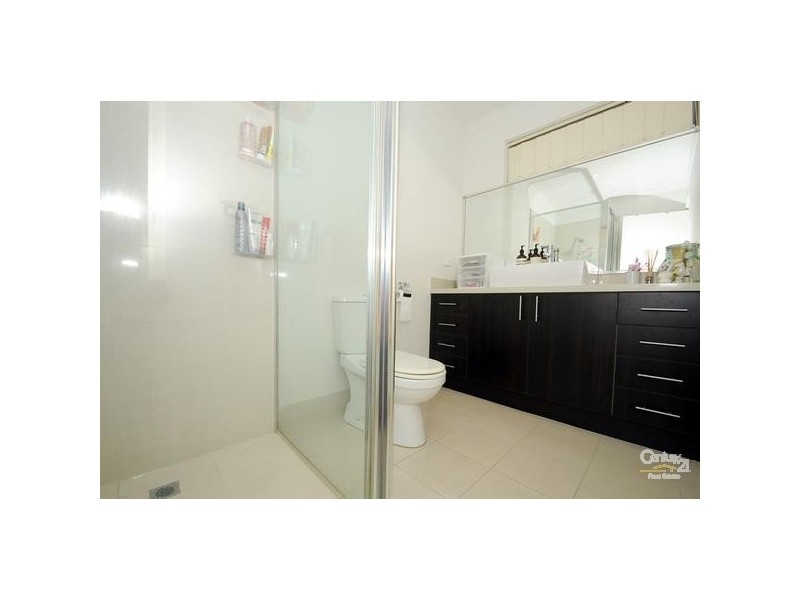 2/28 Burton Avenue, Clayton VIC 3168