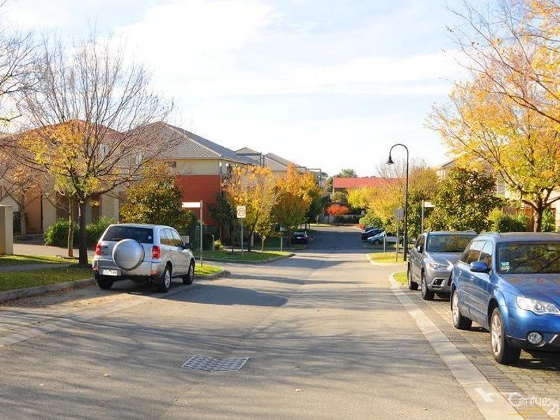 33 Brushbox Court, Clayton VIC 3168