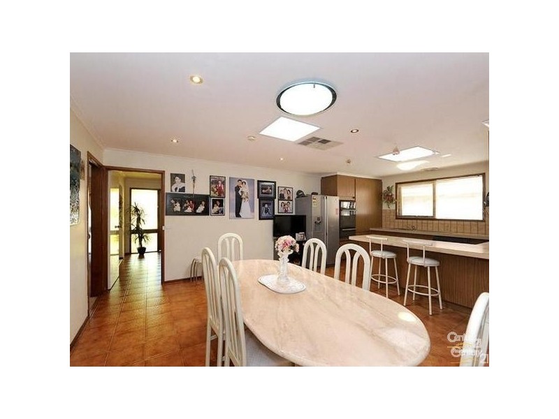 9 Rochell Court, Clarinda VIC 3169