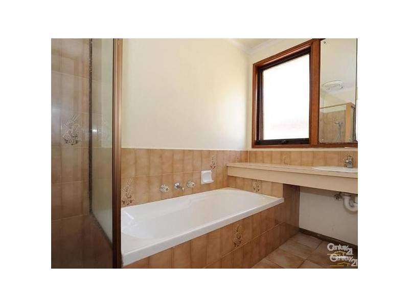 9 Rochell Court, Clarinda VIC 3169