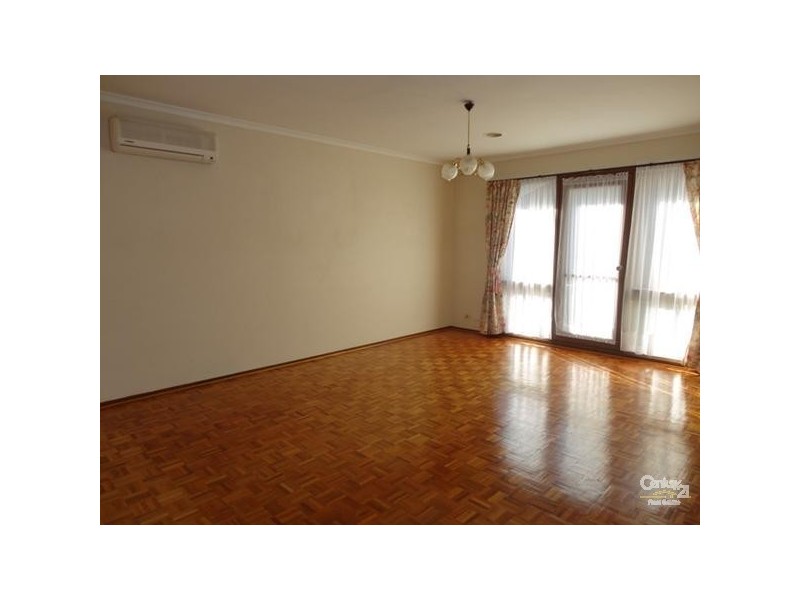 4/2-18 Bourke Road, Oakleigh South VIC 3167