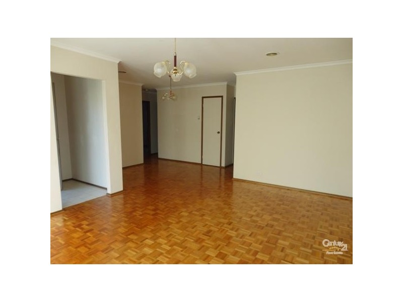 4/2-18 Bourke Road, Oakleigh South VIC 3167