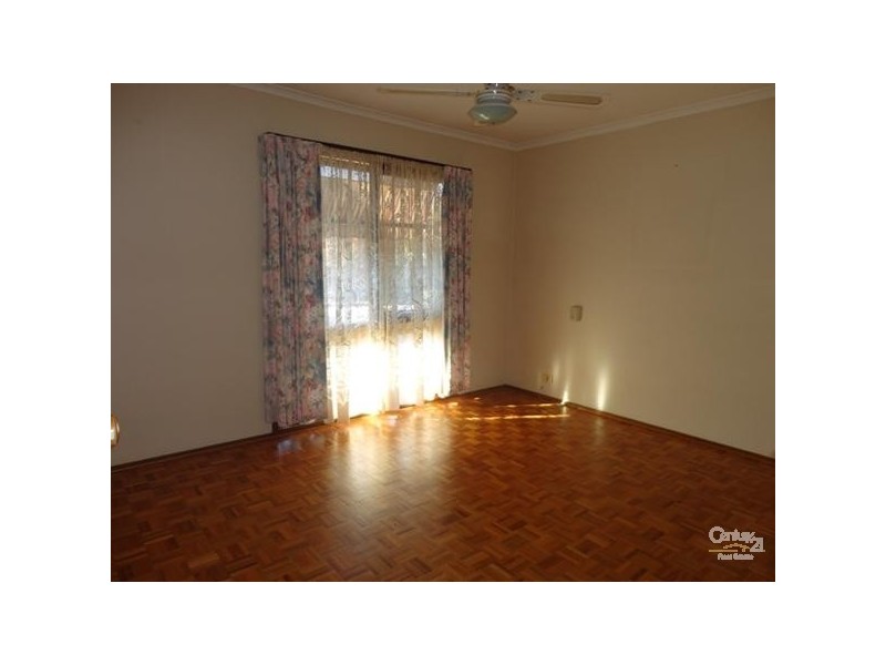 4/2-18 Bourke Road, Oakleigh South VIC 3167