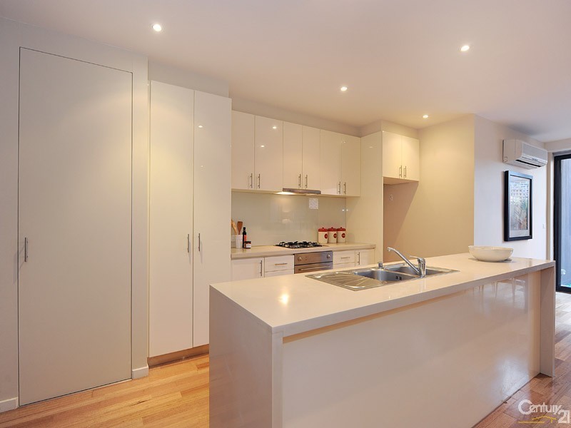 2/45 Grenville Street, Hampton VIC 3188