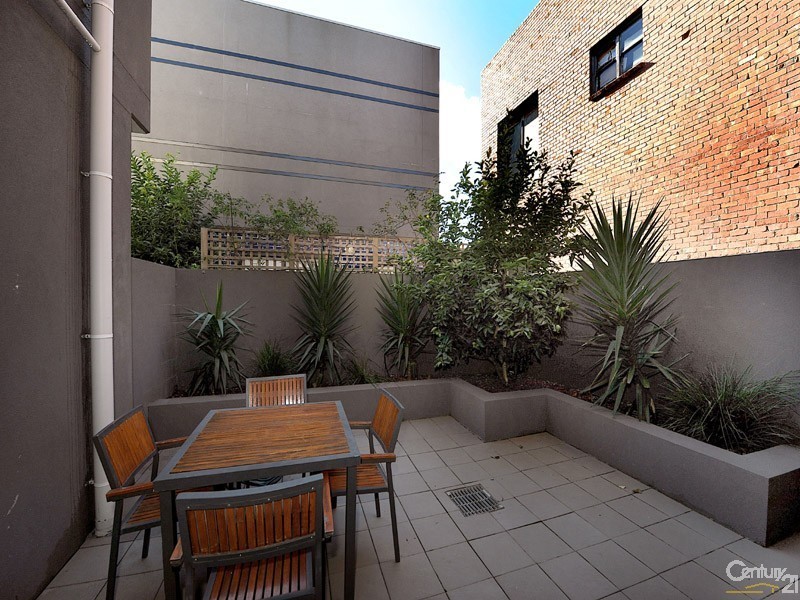 2/45 Grenville Street, Hampton VIC 3188