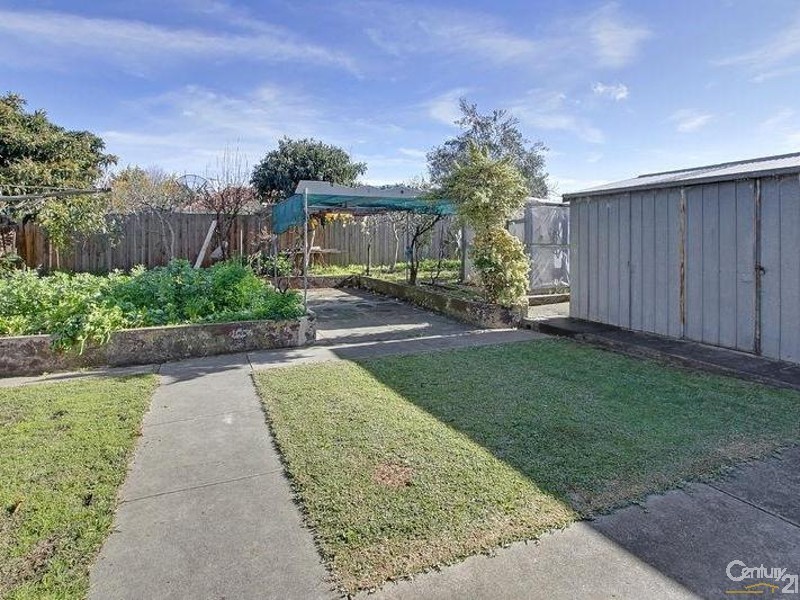 37 Ormond Road, Clayton VIC 3168