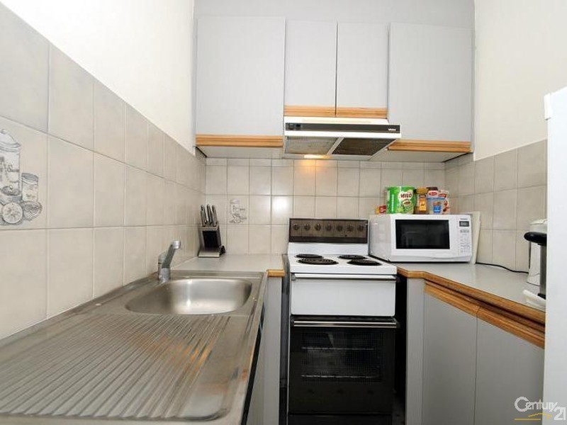 8/37 Lantana Road, Elsternwick VIC 3185