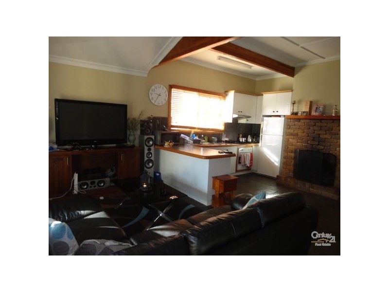 37 Manoon Road, Clayton South VIC 3169