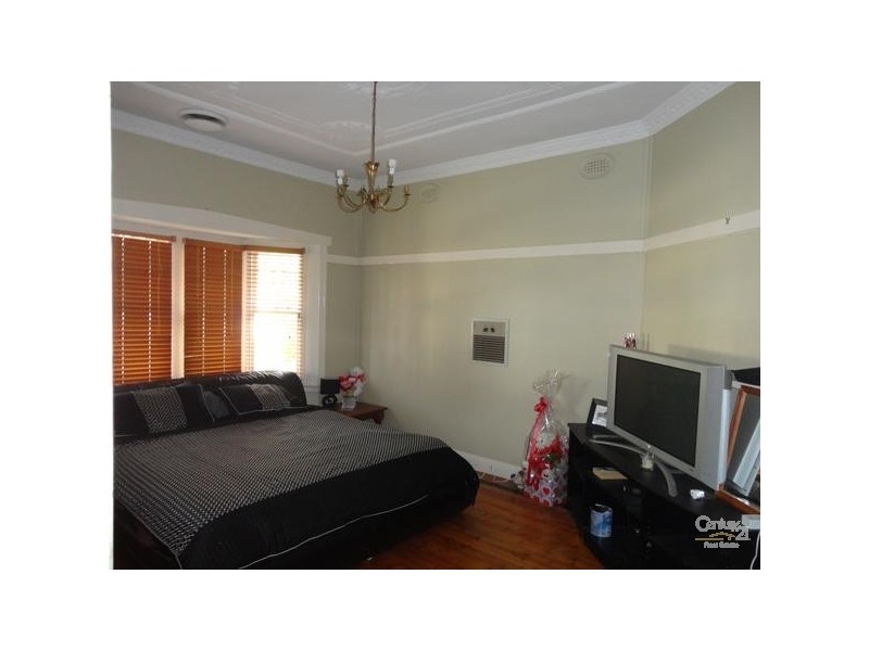 37 Manoon Road, Clayton South VIC 3169