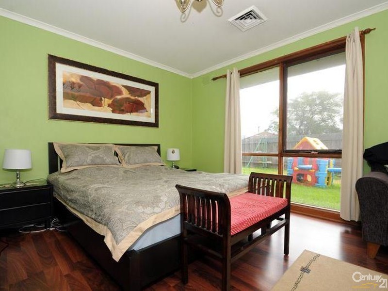 6 Hopkins Court, Clayton South VIC 3169