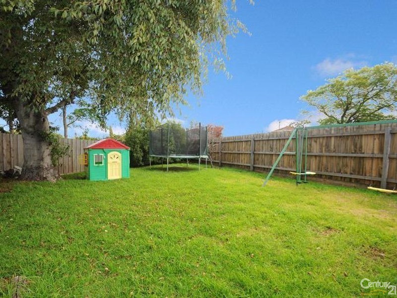 6 Hopkins Court, Clayton South VIC 3169