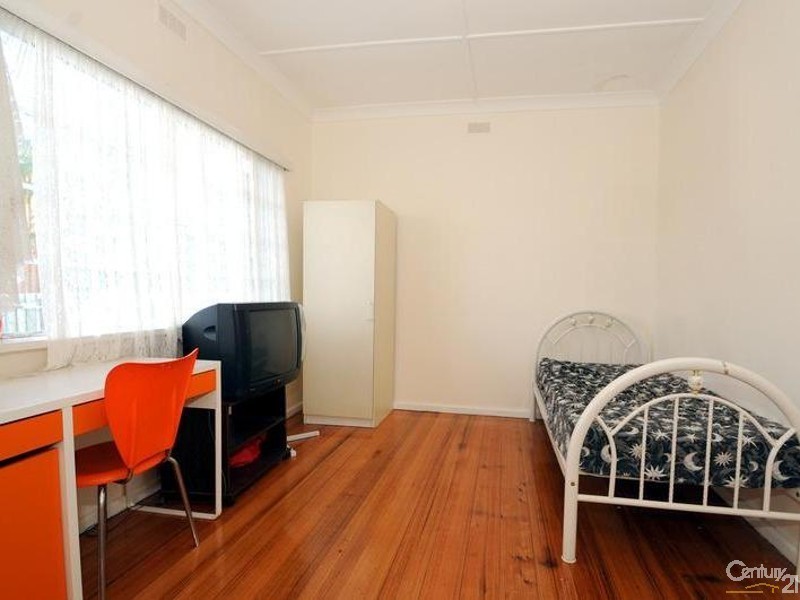 10 Fortuna Street, Clayton VIC 3168