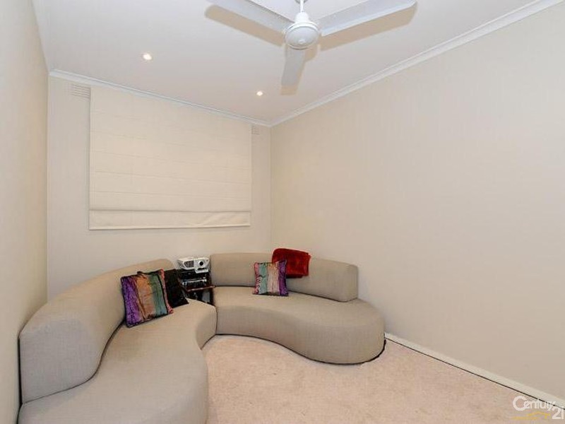 58 Sevenoaks Road, Burwood East VIC 3151