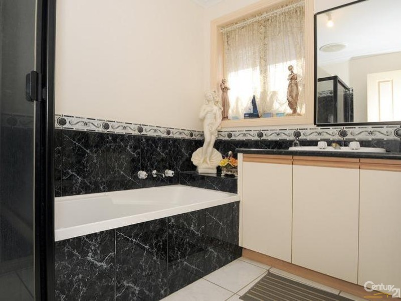 24 Dowling Road, Oakleigh South VIC 3167