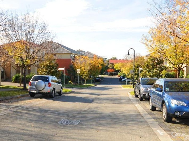 24 Brushbox Court, Clayton VIC 3168