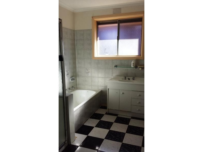 29 Worsley Avenue, Clayton South VIC 3169