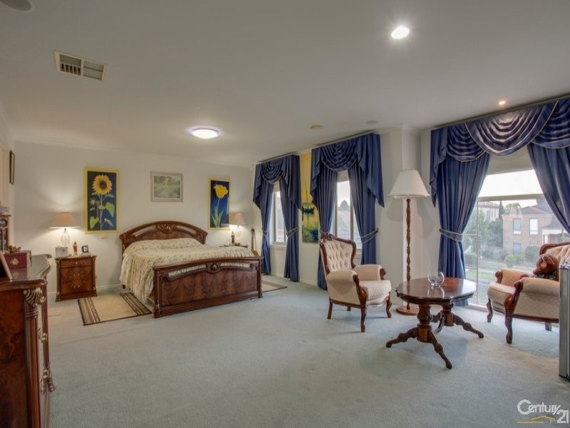 9 Homewood Boulevard, Hallam VIC 3803