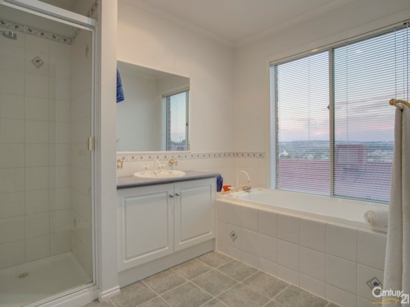 9 Homewood Boulevard, Hallam VIC 3803