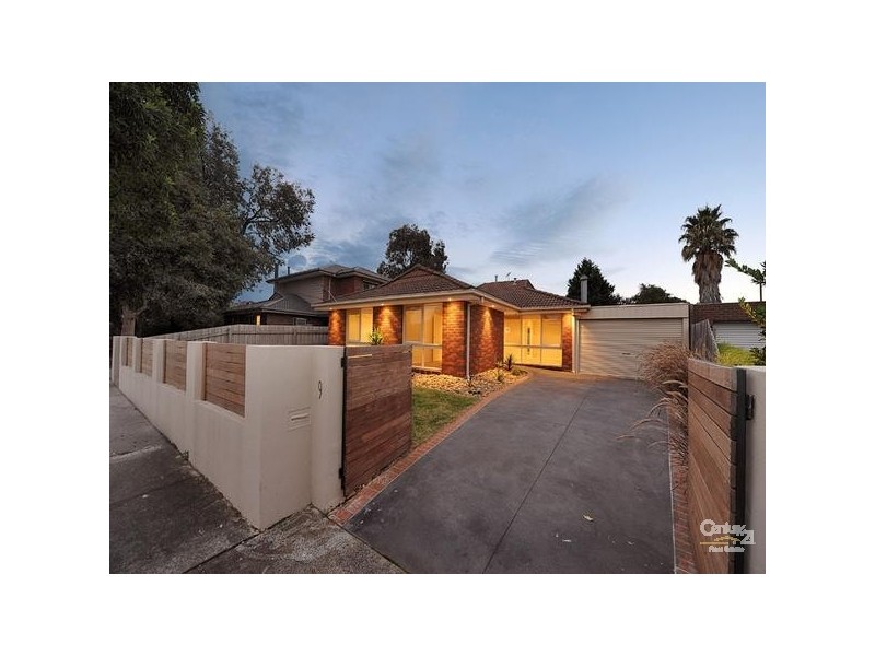 9 Balcombe Place, Dingley Village VIC 3172